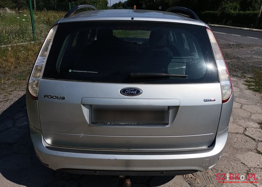 2010' Ford Focus photo #6