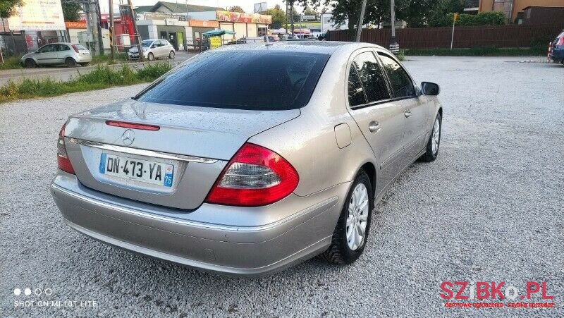 2007' Mercedes-Benz Klasa E photo #4