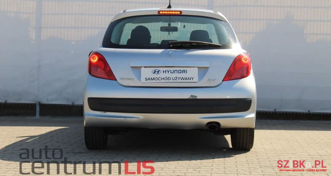 2007' Peugeot 207 photo #2
