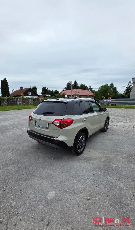 2015' Suzuki Vitara photo #3