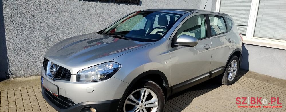 2013' Nissan Qashqai 1.6 I-Way Cvt photo #2