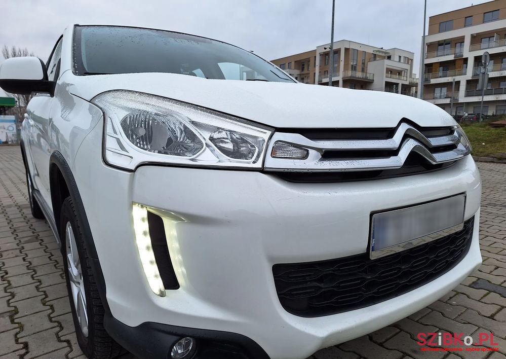 2013' Citroen C4 Aircross photo #3