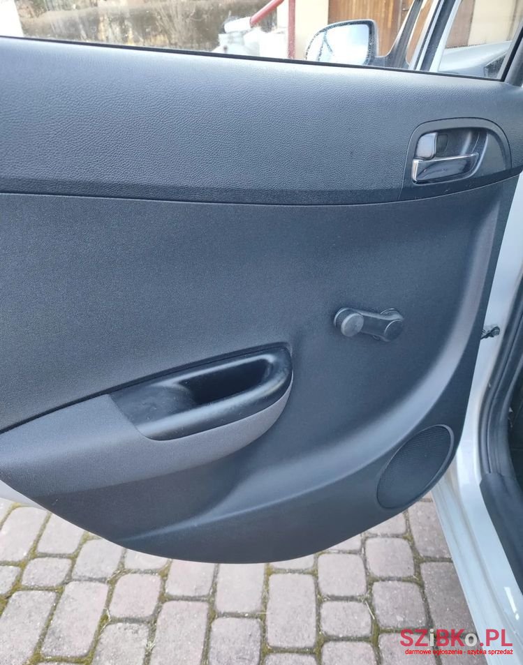 2010' Hyundai i20 1.2 Classic photo #3