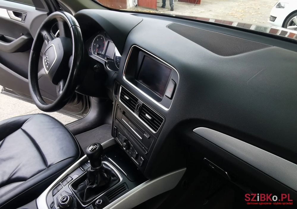 2008' Audi Q5 2.0 Tdi Quattro photo #3