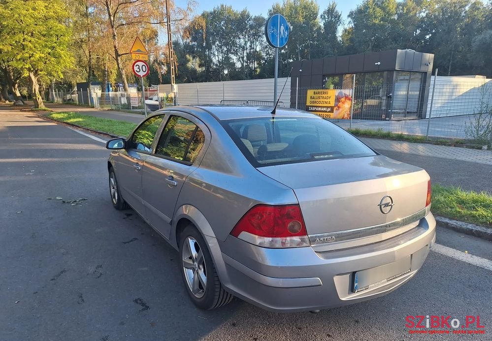 2008' Opel Astra photo #3