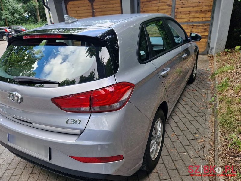 2021' Hyundai i30 1.5 Dpi Modern photo #6