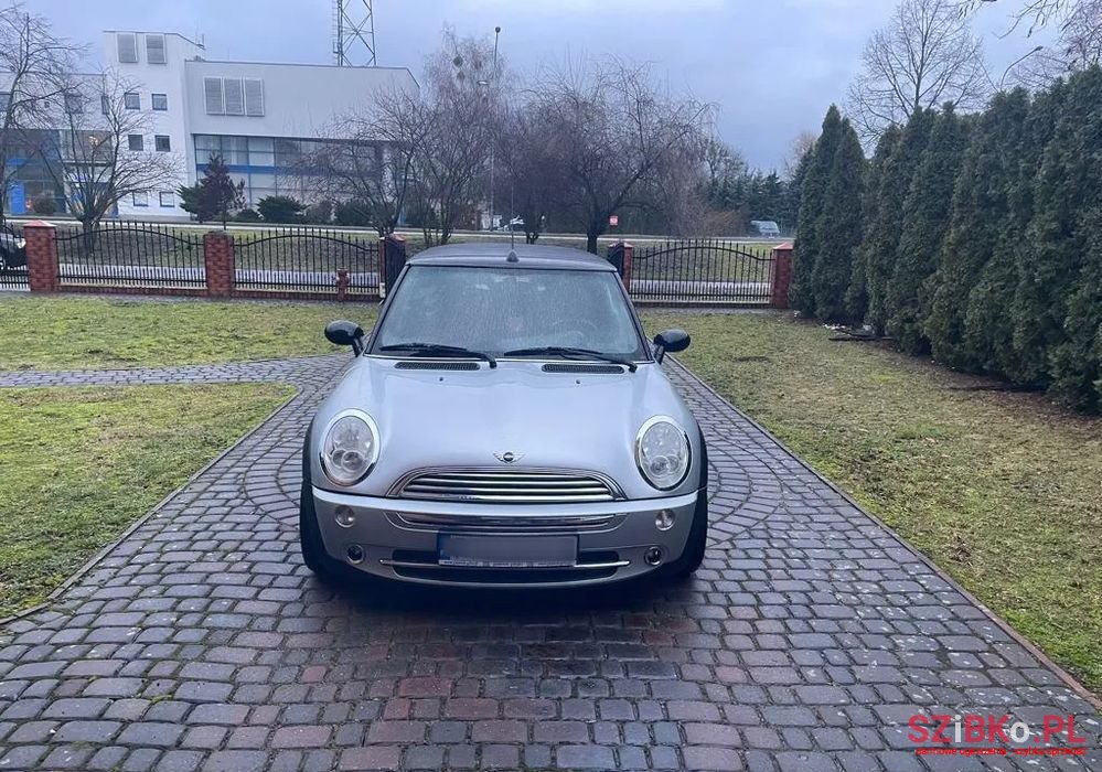 2007' MINI One Standard photo #3