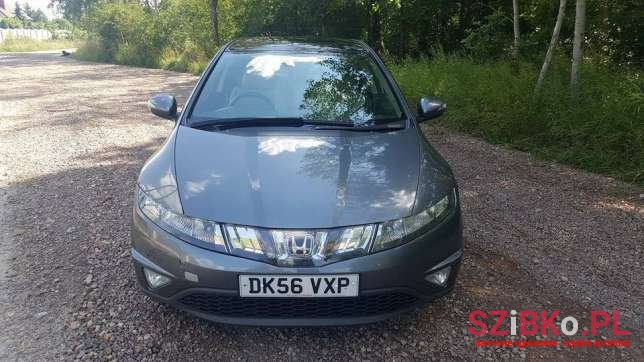 2006' Honda Civic Ufo photo #1