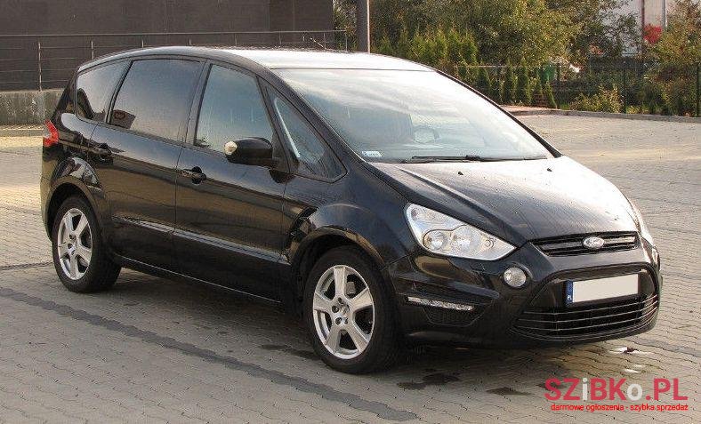 2011' Ford S-Max photo #1