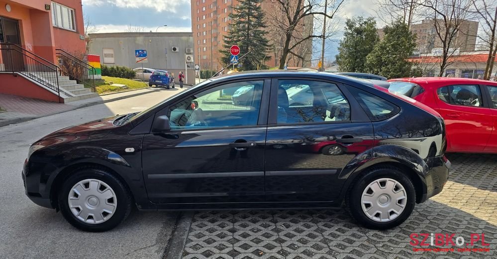 2006' Ford Focus photo #4