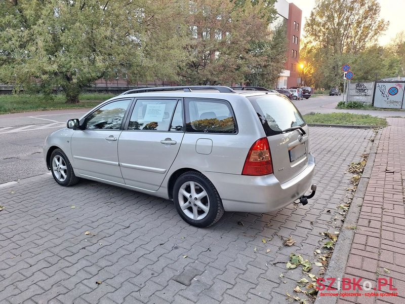 2005' Toyota Corolla photo #2