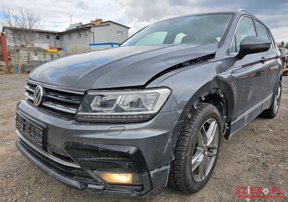 2017' Volkswagen Tiguan photo #1
