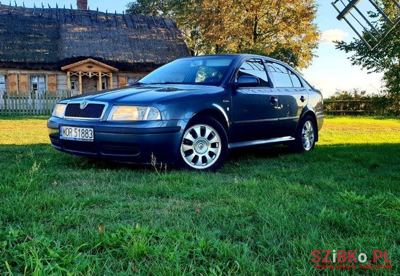 2004' Skoda Octavia photo #2