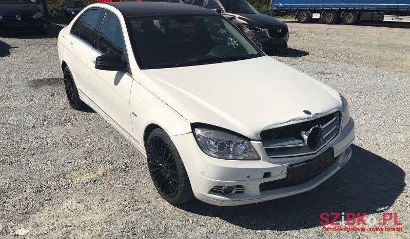 2008' Mercedes-Benz Klasa C photo #2