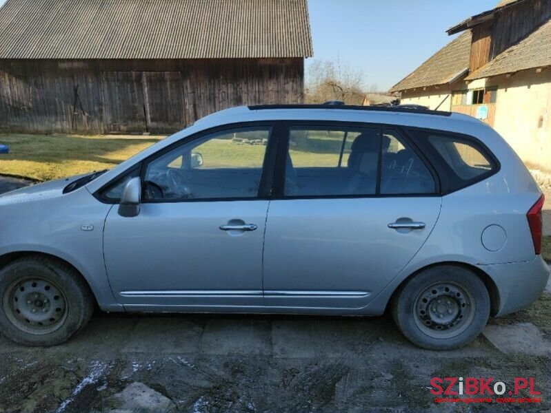 2007' Kia Minivan photo #5