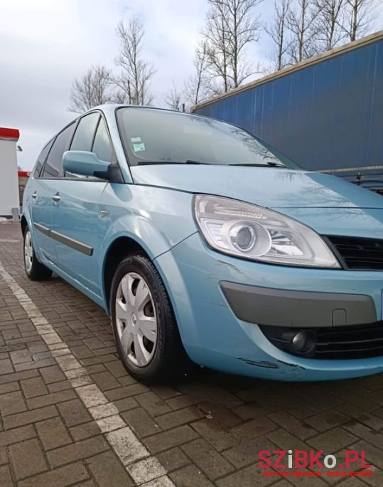 2008' Renault Grand Scenic photo #6