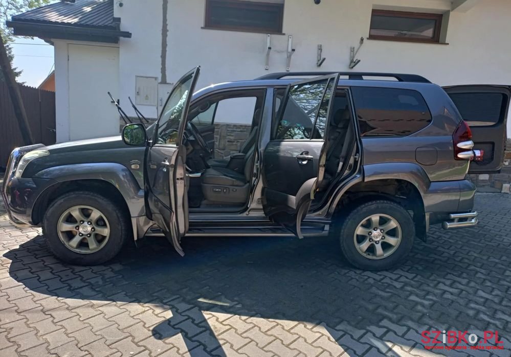 2007' Toyota Land Cruiser photo #3