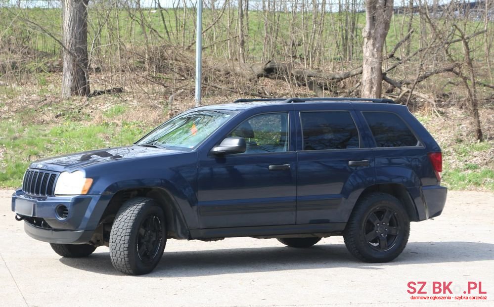 2005' Jeep Grand Cherokee photo #3