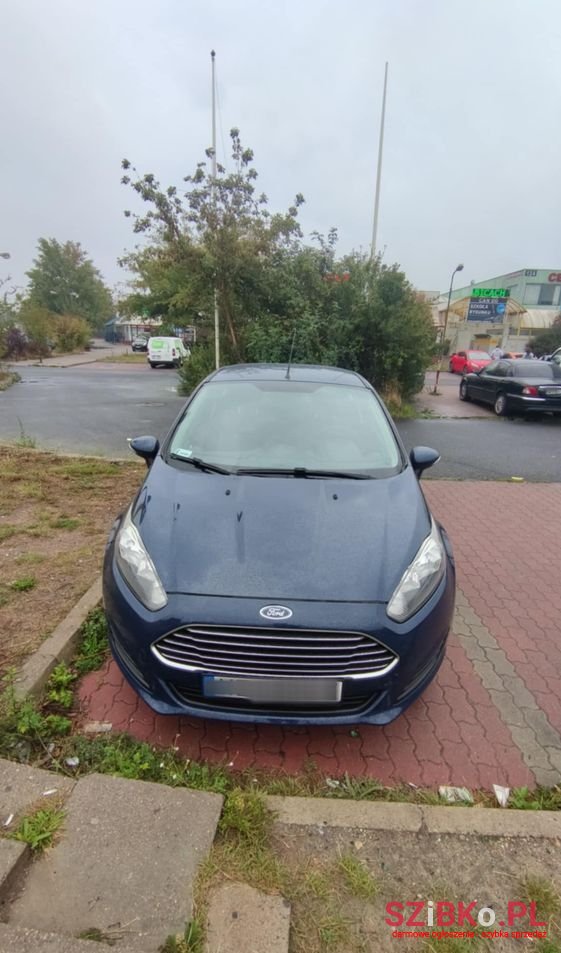 2013' Ford Fiesta photo #3