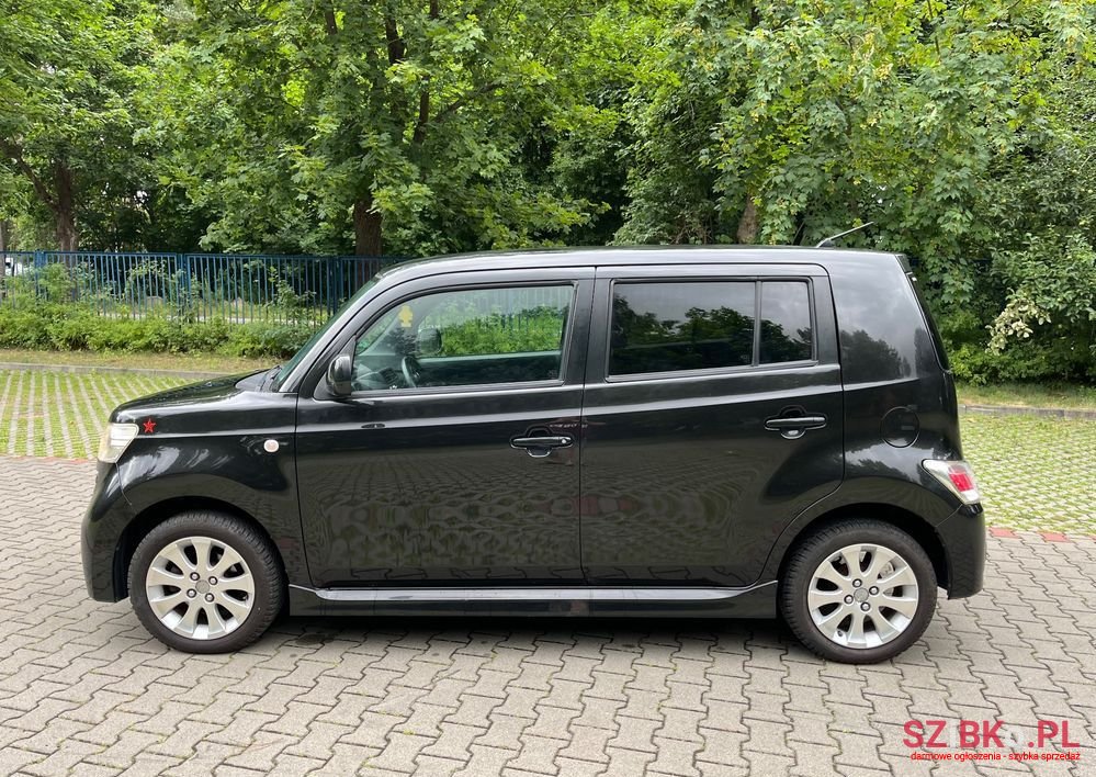 2009' Daihatsu Materia 1.3 photo #3