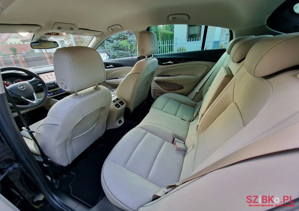 2017' Opel Insignia photo #6