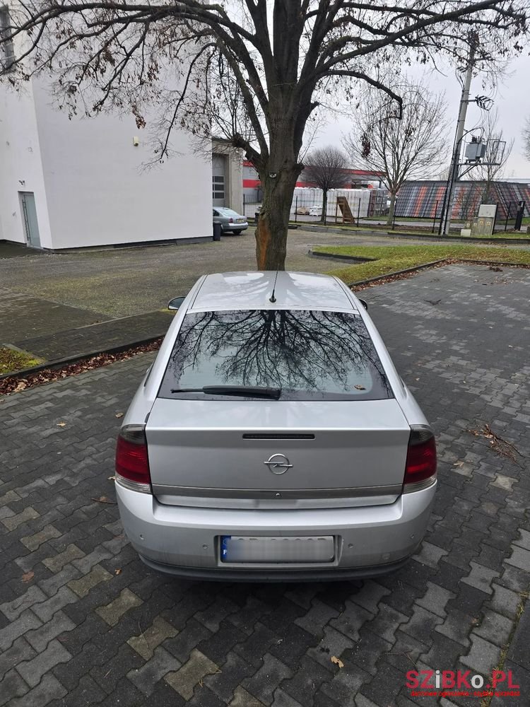 2005' Opel Vectra 2.2 Sport photo #3