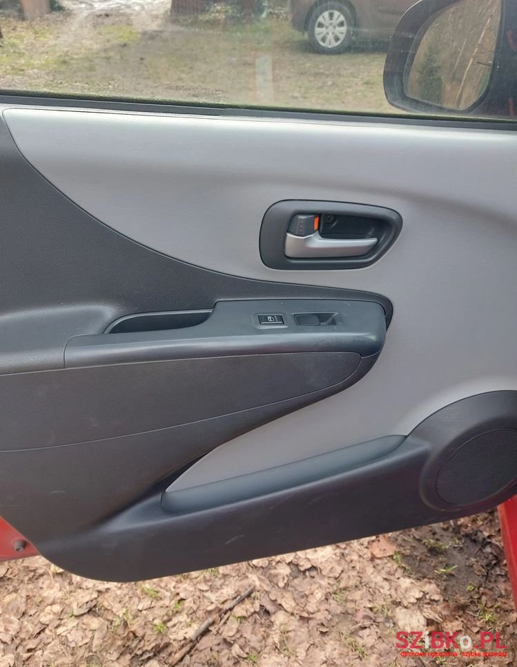 2011' Nissan Pixo 1.0 Visia photo #5