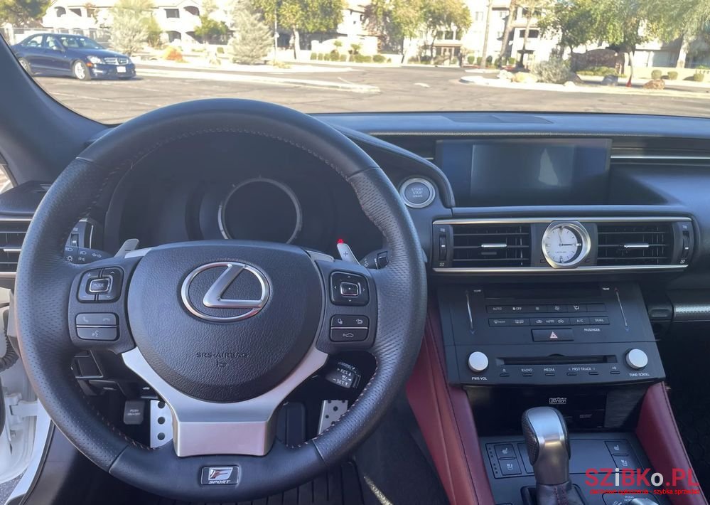 2015' Lexus RC photo #5
