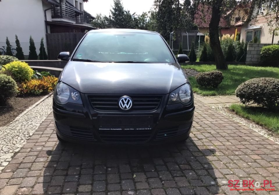 2009' Volkswagen Polo photo #3