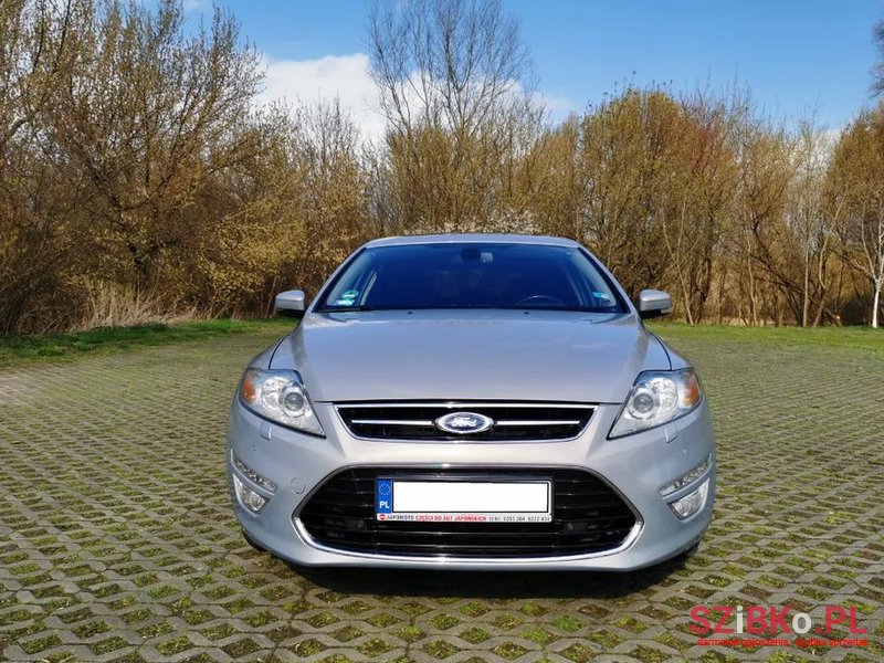 2013' Ford Mondeo photo #2