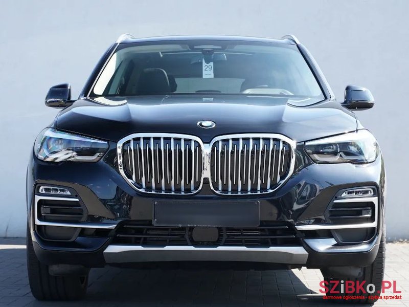 2020' BMW X5 photo #2