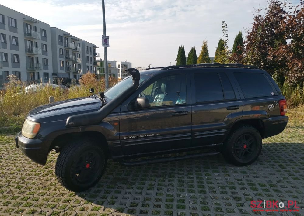 2000' Jeep Grand Cherokee photo #2