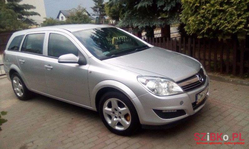 2009' Opel Astra photo #3