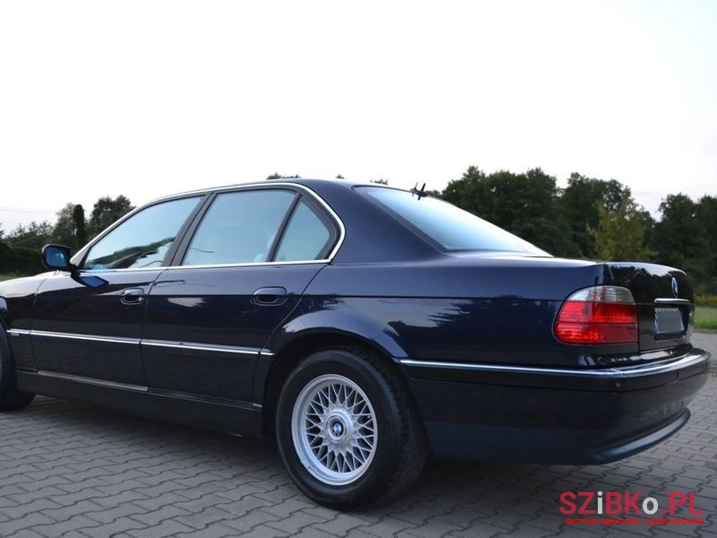 2001' BMW 7 Series 740I photo #4