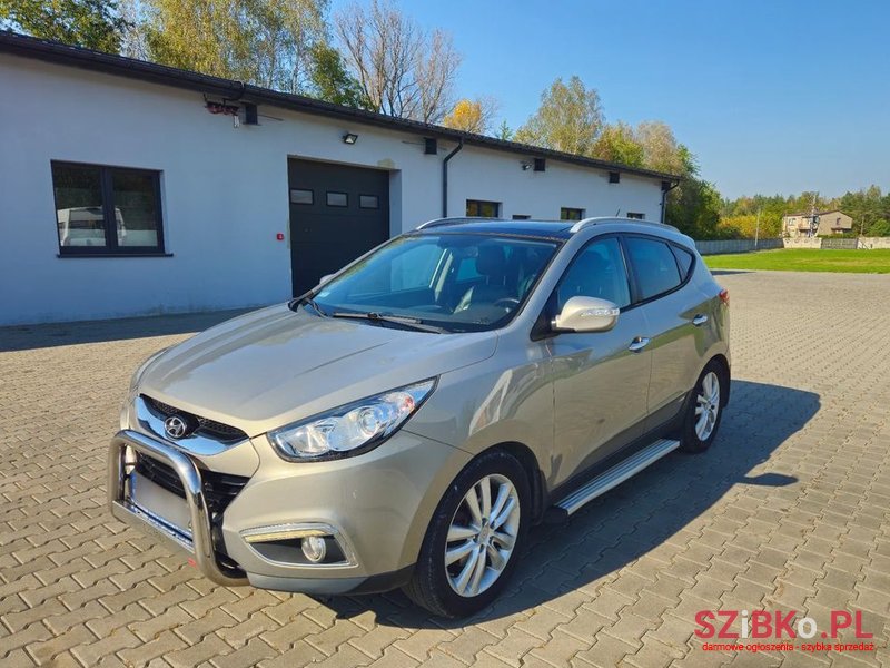 2011' Hyundai ix35 2.0 Crdi Style photo #1