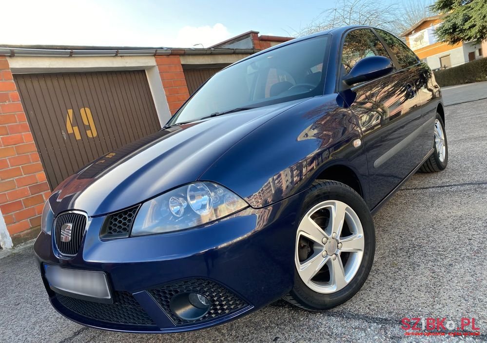 2008' SEAT Ibiza Sport photo #1