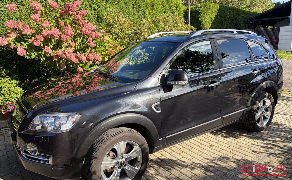 2009' Chevrolet Captiva 2.0 D Lt Sport photo #2