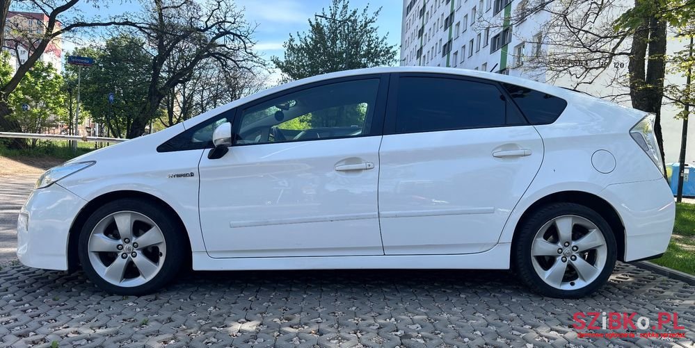 2013' Toyota Prius photo #4