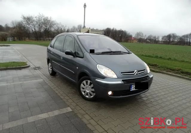 2007' Citroen Xsara Picasso photo #2