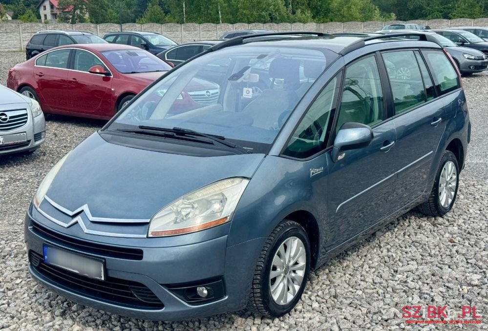 2008' Citroen C4 Grand Picasso photo #2