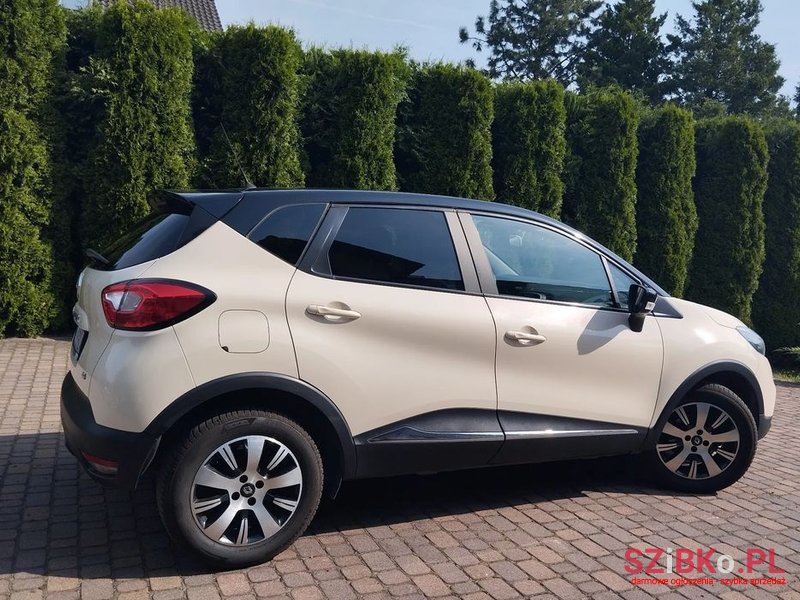 2015' Renault Captur photo #6