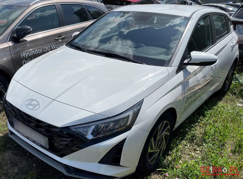 2024' Hyundai i20 photo #2