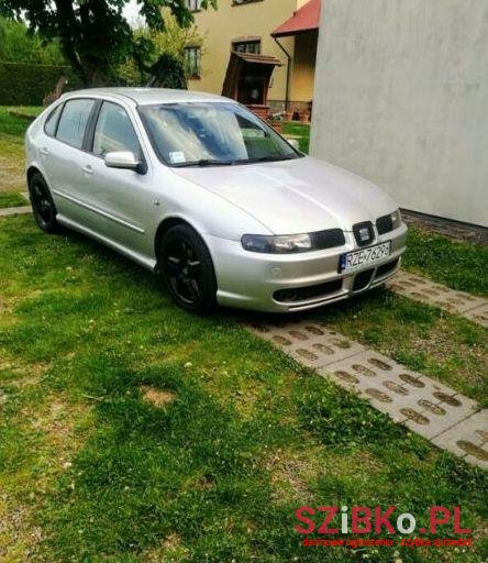 2003' SEAT Leon photo #1