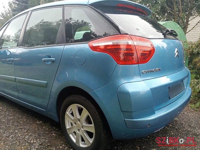 2008' Citroen C4 Picasso photo #4