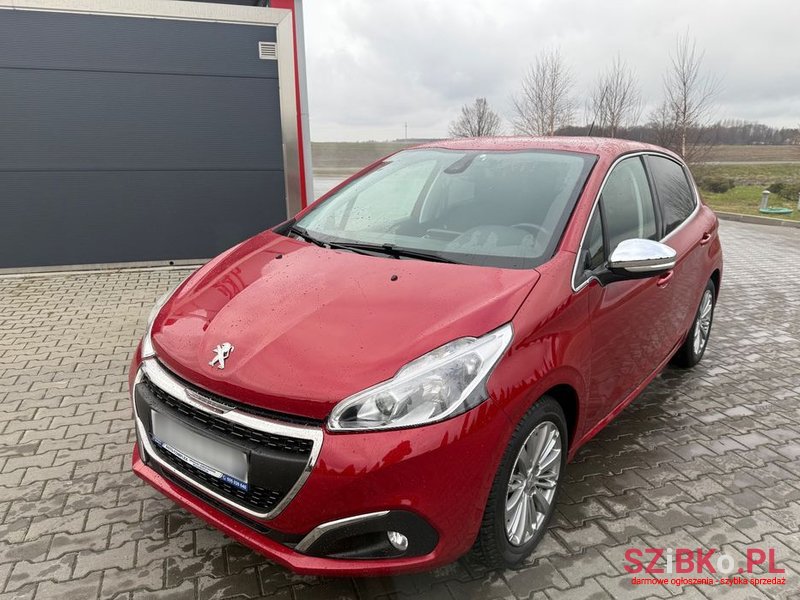 2015' Peugeot 208 1.2 Puretech Allure photo #2