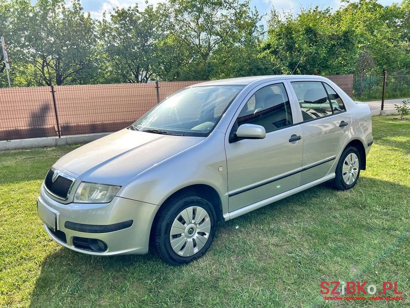 2005' Skoda Fabia 1.4 16V Ambiente photo #1