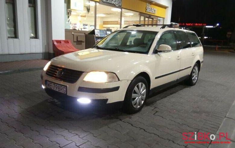 2003' Volkswagen Passat photo #1