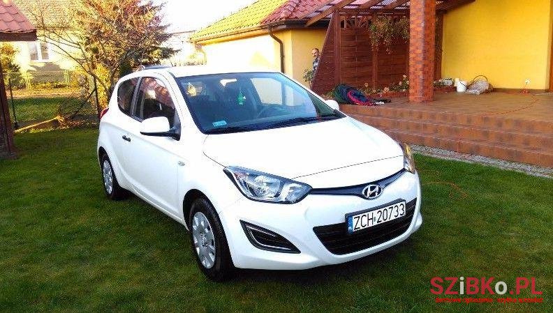 2013' Hyundai i20 photo #4