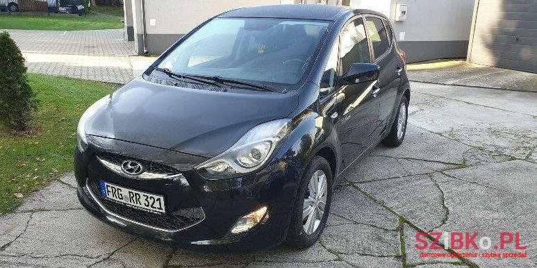 2010' Hyundai ix20 photo #1