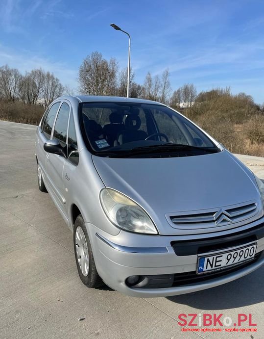 2004' Citroen Xsara Picasso photo #1